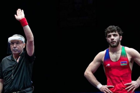 Азербайджанский борец вышел в финал чемпионата мира 