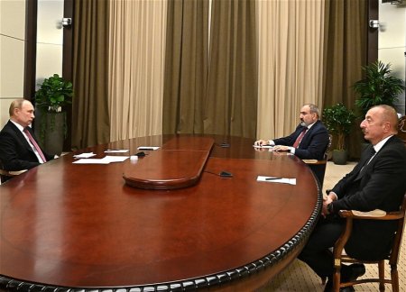 Сегодня в Сочи состоятся трехсторонние переговоры президентов Азербайджана, России и премьер-министра Армении
