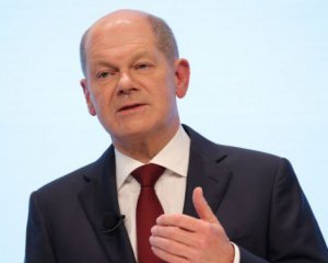 Шольц публично обратился к Путину