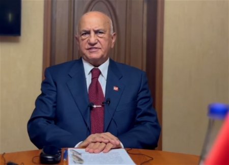 Али Инсанов со своей партией поддержал Ильхама Алиева