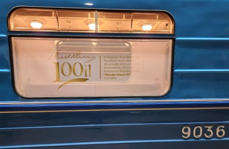 В праздничные дни в бакинском метро выставляются ретро-вагоны - ФОТО