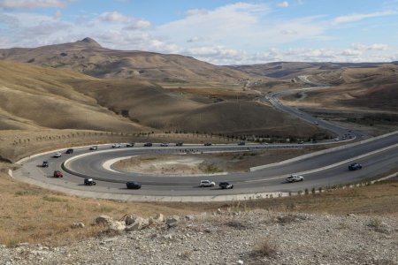 В Азербайджане по случаю Дня Победы организована езда внедорожников - ФОТО