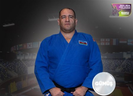 Ильхам Закиев завоевал серебряную медаль на чемпионате мира