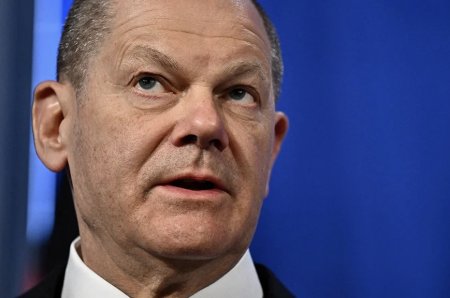 Шольц заявил о важности переговоров с Путиным