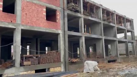 В Азербайджане приостановлено строительство ряда новостроек - ФОТО В Азербайджане приостановлено строительство ряда новостроек - ФОТО