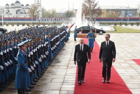 В Белграде состоялась церемония официальной встречи Президента Ильхама Алиева - ФОТО