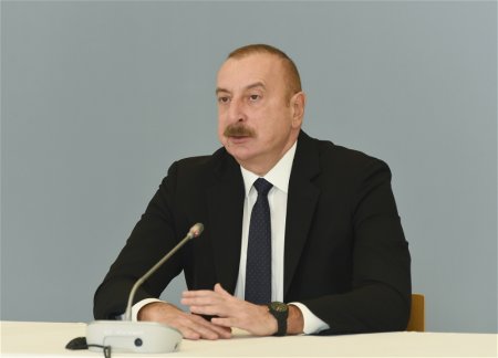 Ильхам Алиев: В Иране нет школ на азербайджанском языке. Как такое может быть?