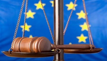 На экс-глав МВД Италии подали иски в Гаагский суд за преступления против человечности