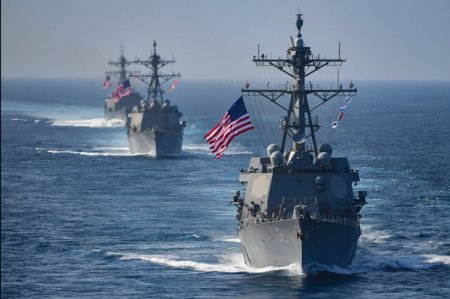 ВМС США перехватили судно с боеприпасами из Ирана в Оманском заливе