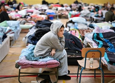 Польша попросит помощи у ЕС из-за увеличения потока украинских беженцев