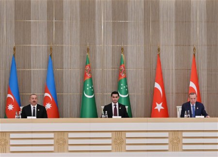 Подписаны 6 азербайджано-турецко-туркменских документов