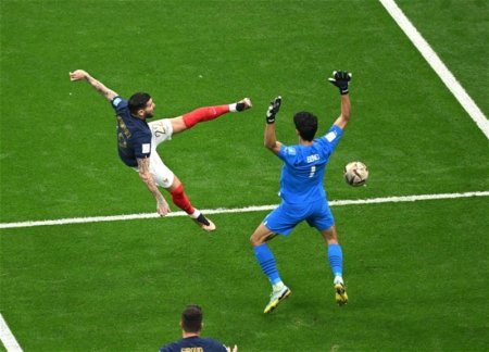 Сборная Франции обыграла Марокко и вышла в финал 