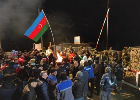 Протестующие на Лачинской дороге распространили заявление