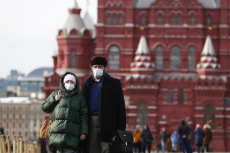 В Москве рекомендовали масочный режим в общественных местах из-за роста заболеваемости