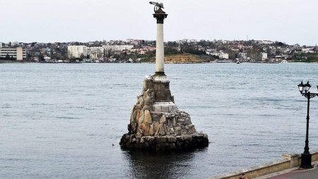 Киев предупредил россиян в Крыму