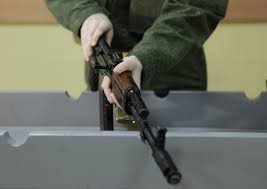 Вооруженный солдат сбежал из воинской части в Москве