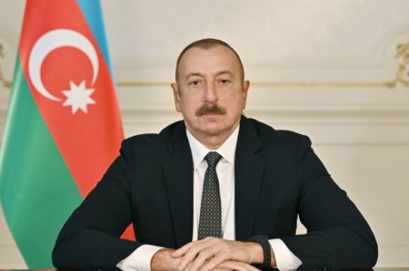 Ильхам Алиев поздравил православную христианскую общину Азербайджана