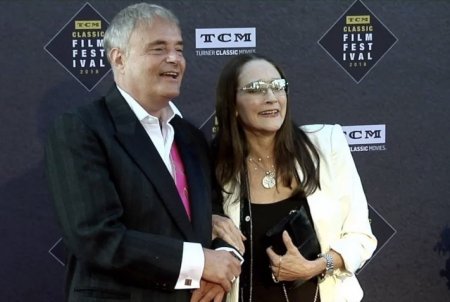Актеры "Ромео и Джульетты" 1968 года подали иск к Paramount Pictures из-за постельных сцен