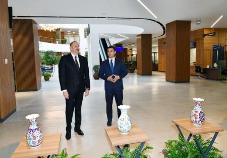 Президент Ильхам Алиев принял участие в открытии "Бакинского дома МСБ" - ФОТО