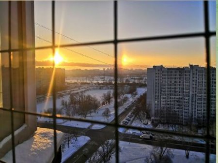 В небе над Москвой наблюдали сразу несколько солнц В небе над Москвой наблюдали сразу несколько солнц