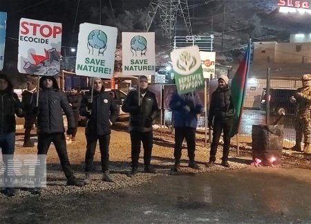 Акция на дороге Ханкенди-Лачин продолжается несмотря на морозную погоду 