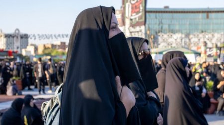 В Иране усилят борьбу с нарушениями правил ношения хиджаба