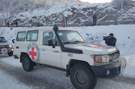 34-й день акции протеста: автомобили МККК беспрепятственно проехали из Ханкенди в Лачын