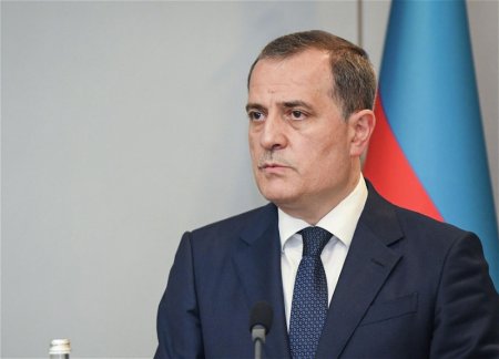 Глава МИД АР: Перевозка по Лачинской дороге оружия и боеприпасов недопустима