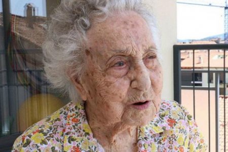 Старейшим человеком стала 115-летняя испанка