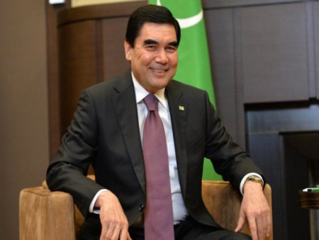 Бердымухамедов объявлен национальным лидером Туркменистана