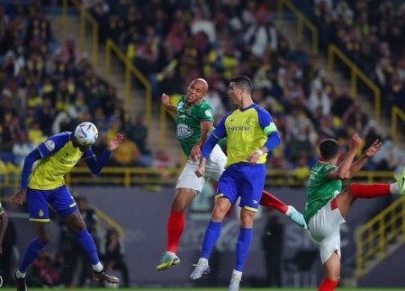 "Аль-Наср" одержал победу в дебютном матче Роналду - ФОТО