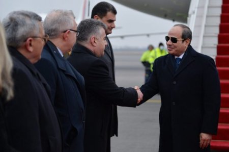 Президент Египта прибыл в Ереван