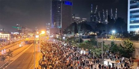 Многотысячные акции против Нетаньяху по всему Израилю