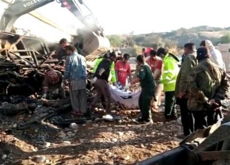 В Пакистане в ДТП с автобусом погибли более 40 человек