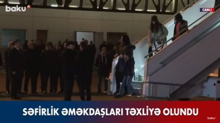 Самолет с сотрудниками посольства АР в Иране совершил посадку в Баку