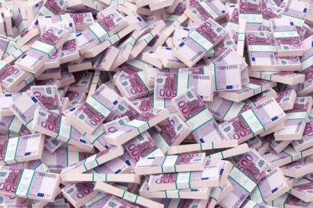 Власти Дании предложили раздать населению страны сотни миллионов евро