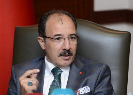 Посол назвал причину запрета Турции на подержанную одежду