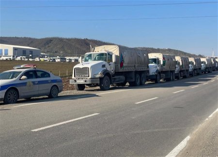 МЧС АР: Очередная партия гуманитарной помощи прибыла в Кахраманмараш 