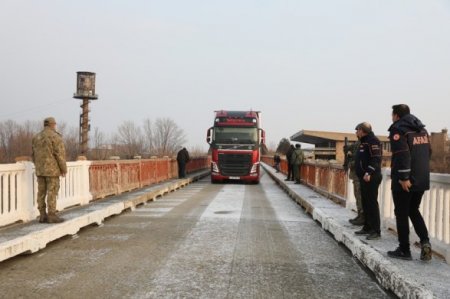 Турция впервые за 30 лет открыла сухопутную границу с Арменией