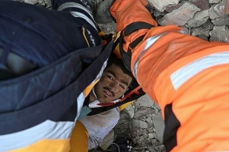 В Хатае спустя 155 часов после землетрясения спасли 23-летнего парня