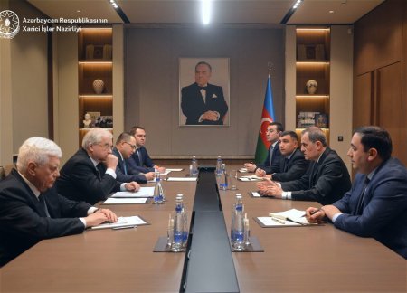 Джейхун Байрамов встретился со спецпредставителем МИД России по нормализации азербайджано-армянских отношений