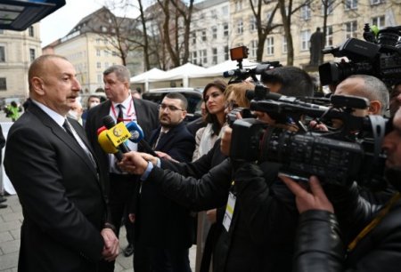 Алиев назвал условие нормализации отношений между Баку и Тегераном