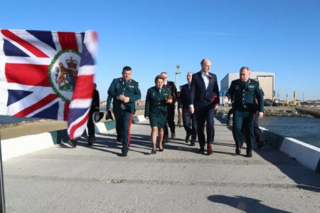 Британский госминистр по делам Европы и Северной Америки прибыл в Азербайджан