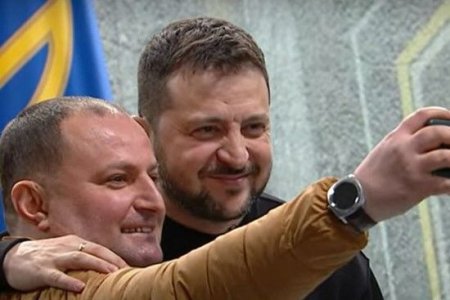 Президент Украины выполнил просьбу корреспондента Baku TV 