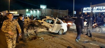 В Баку произошла цепная авария: есть погибший и раненые - ОБНОВЛЕНО + ФОТО В Баку произошла цепная авария: есть погибший и раненые - ОБНОВЛЕНО + ФОТО