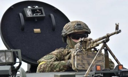 Медведев объяснил, почему Запад тратит миллиарды на Украину