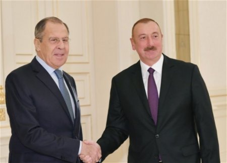 Началась встреча Президента Ильхама Алиева с главой МИД России
