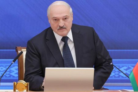 Лукашенко подписал указ о призыве офицеров запаса на военную службу