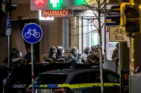 Полицейские взяли штурмом аптеку в германском Карлсруэ