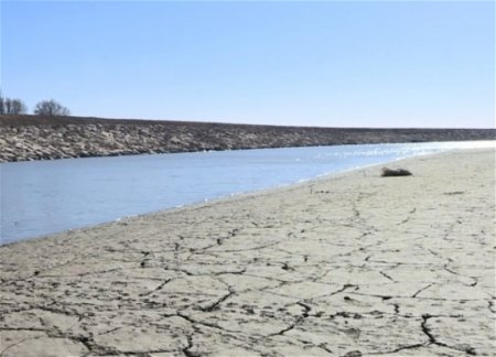 Названы причины снижения уровня воды в Куре